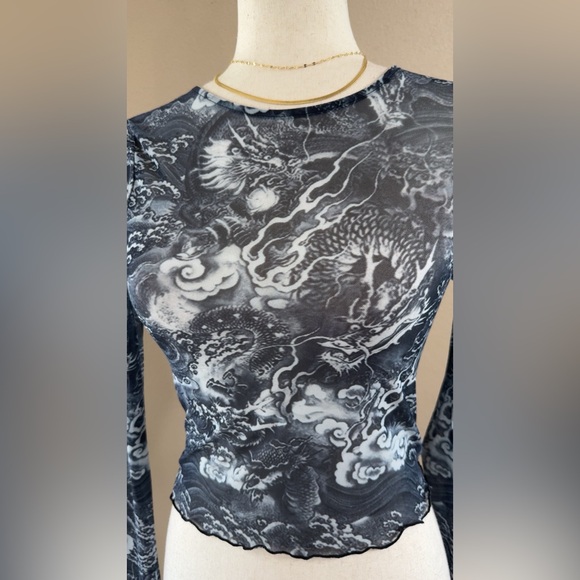 Subliminal galaxy mesh long sleeve crop top - Picture 3 of 7